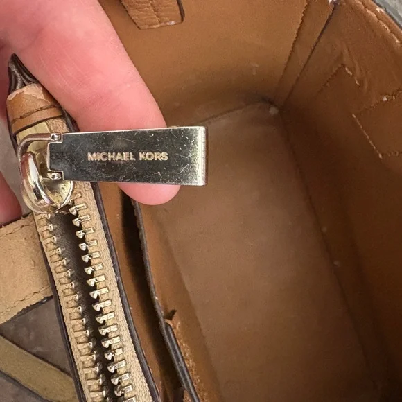 Michael Kors Tricolor Leather Gemma Small Tote Bag - Picture 13 of 16